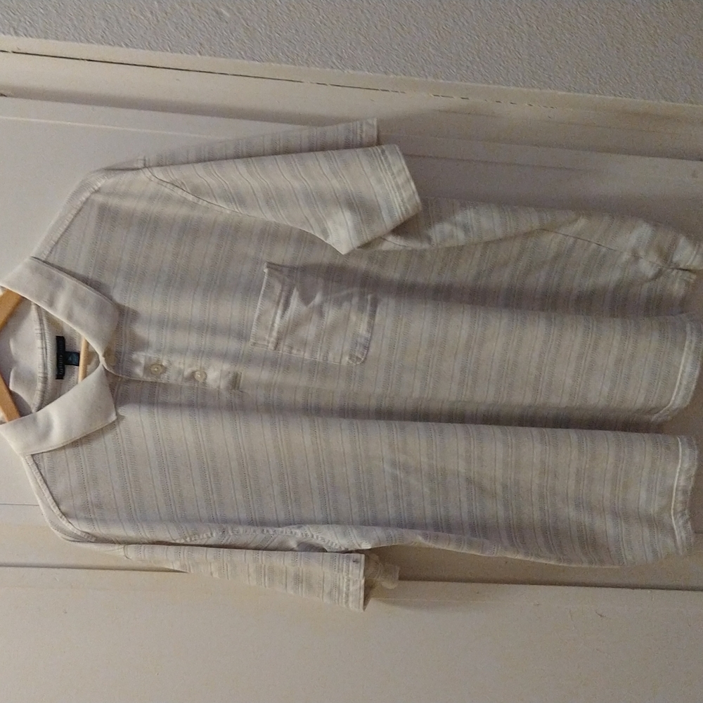 Van Heusen Polo shirt w/ chest pocket
